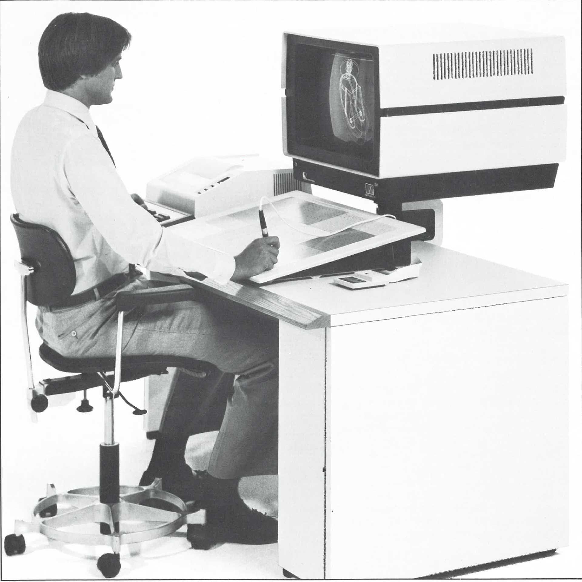 První CAD programování CNC měřicích průběhů pomocí uloženého modelu součásti.
