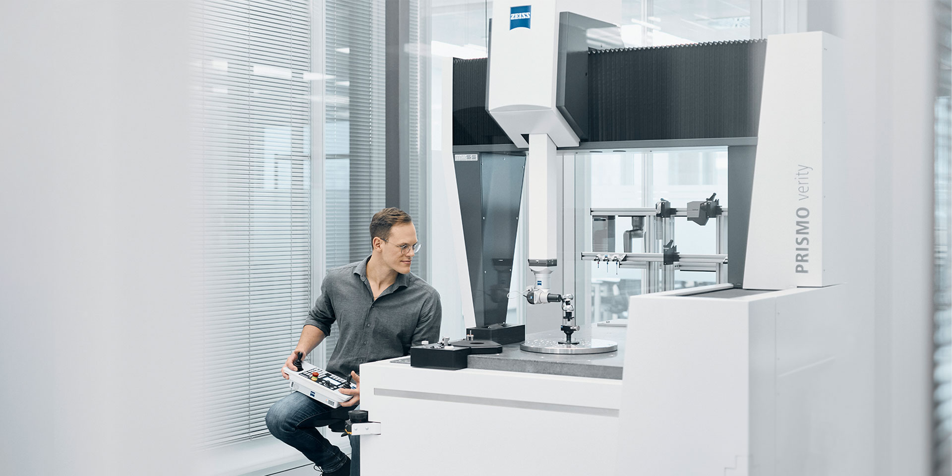 Se strojem ZEISS PRISMO verity začíná nová éra