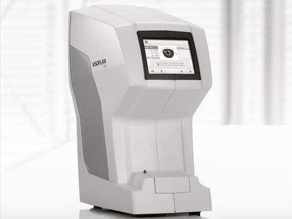 Tonometr ZEISS VISUPLAN 500 umožňuje snadné vyšetření nitroočního tlaku pomocí šetrného vzduchového výboje – bezkontaktně a bez nutnosti umrtvení oka.