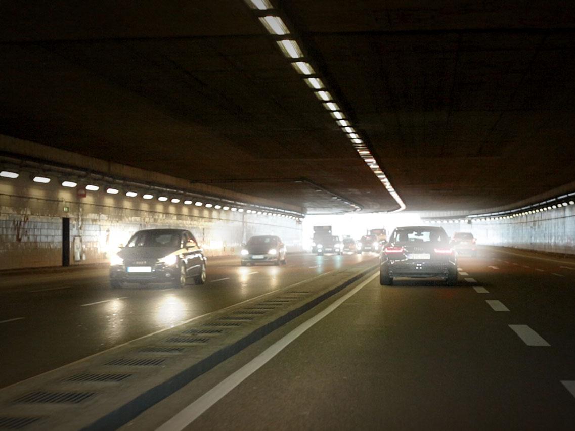 Výjimečné pohodlí a vyšší bezpečnost na cestách: Prémiová povrchová úprava navržená pro řidiče